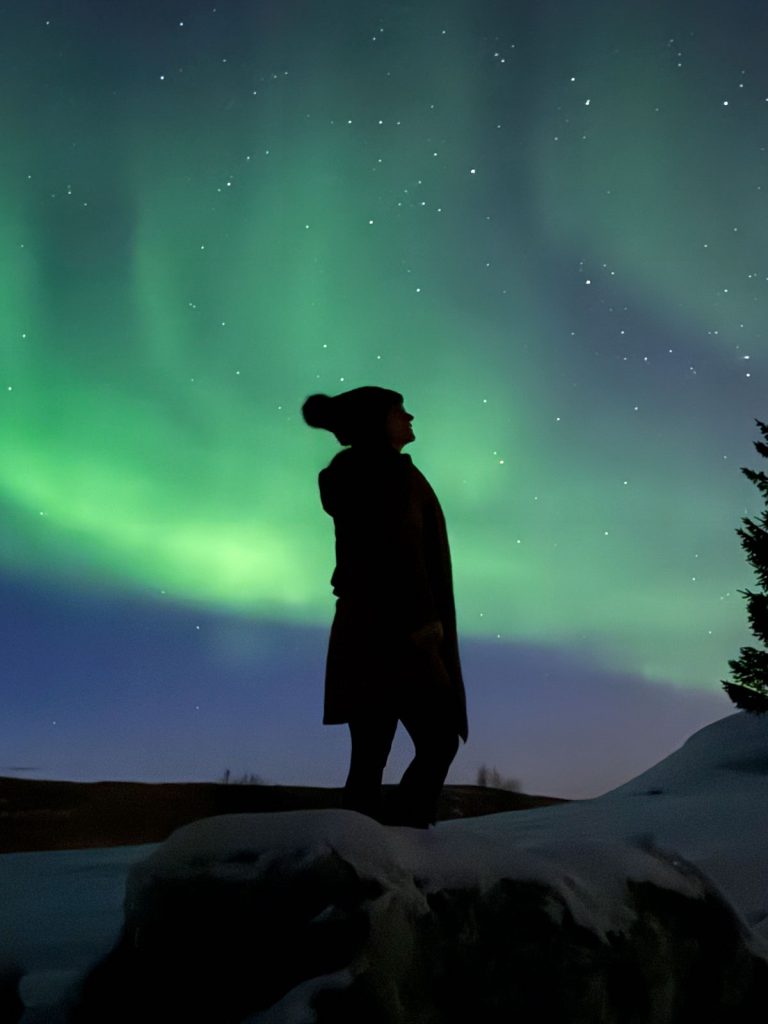 How and Where to See the Northern Lights in Norway
